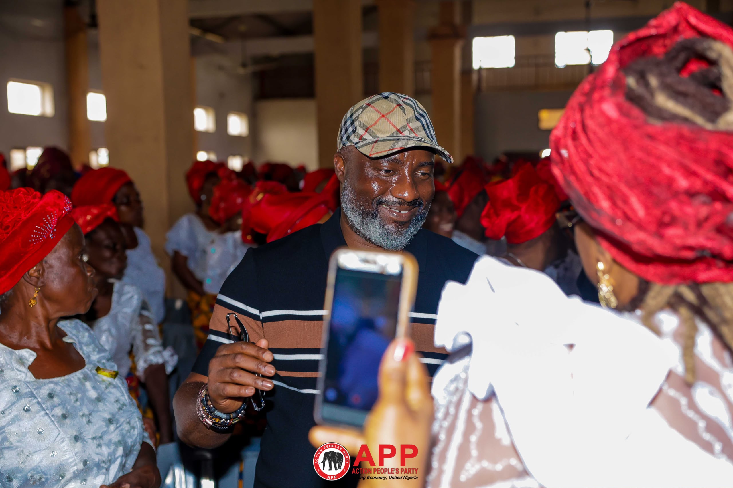 Dr Amadi at Orodo, Mbaitoli Women's August Meeting