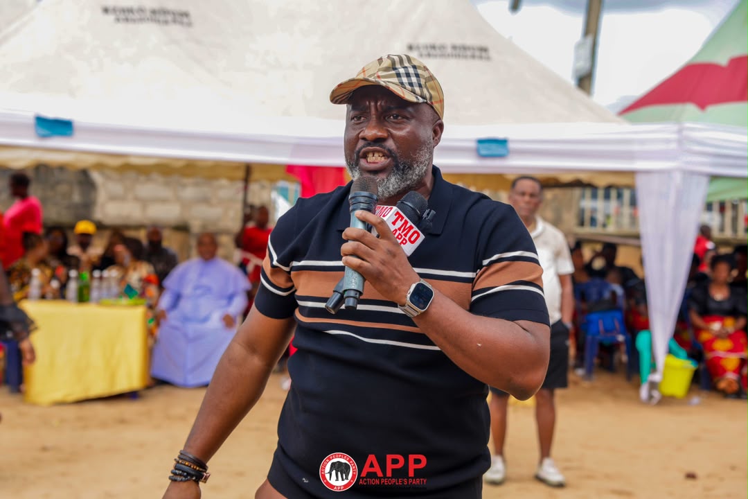 Dr Amadi at Amakohia, Owerri North Women's August Meeting 