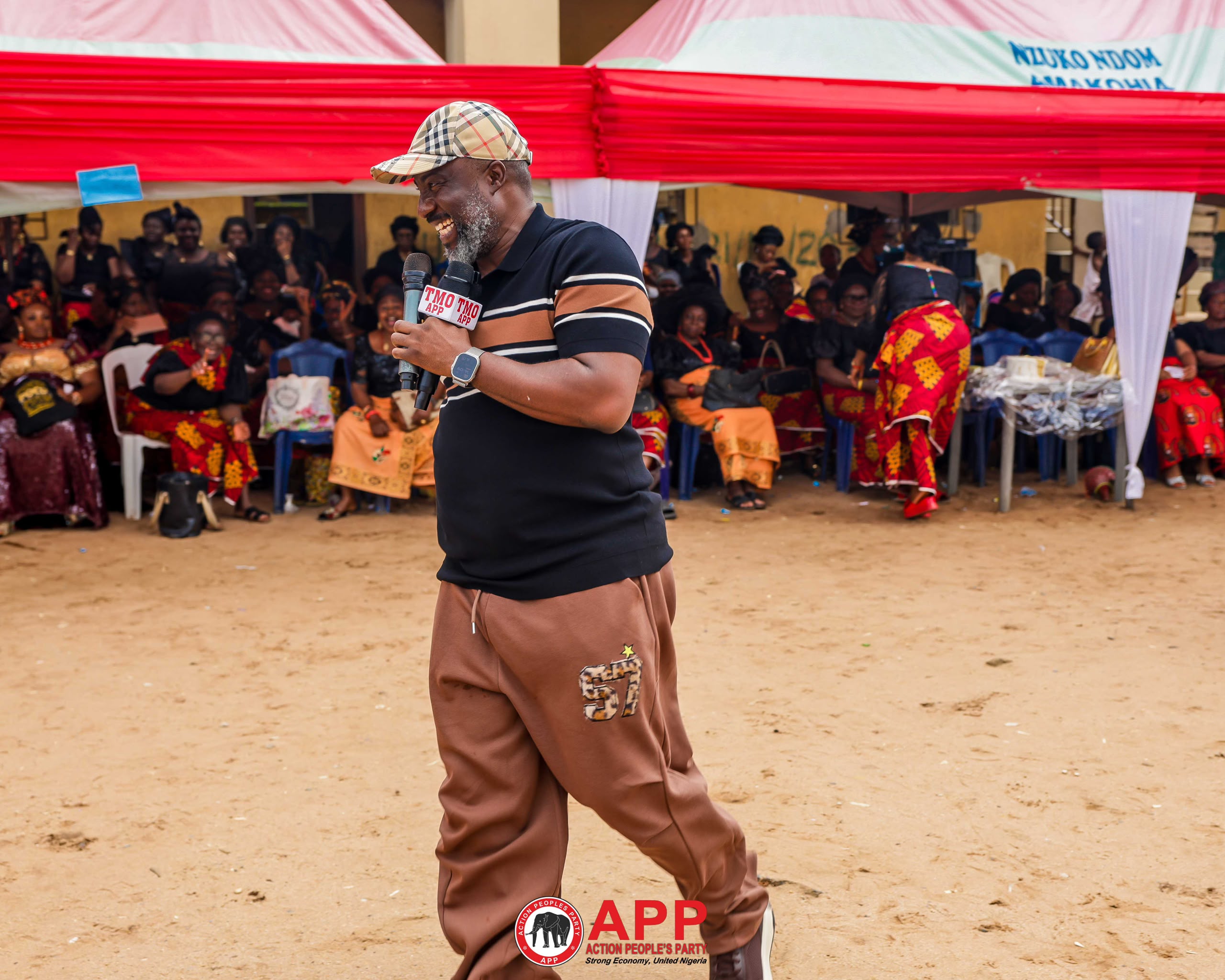 DR CHIMA MATTHEW AMADI DECRIES GOVERNMENT FAILURE AS IMO WOMEN TAKE ON COMMUNITY PROJECTS — photo 6