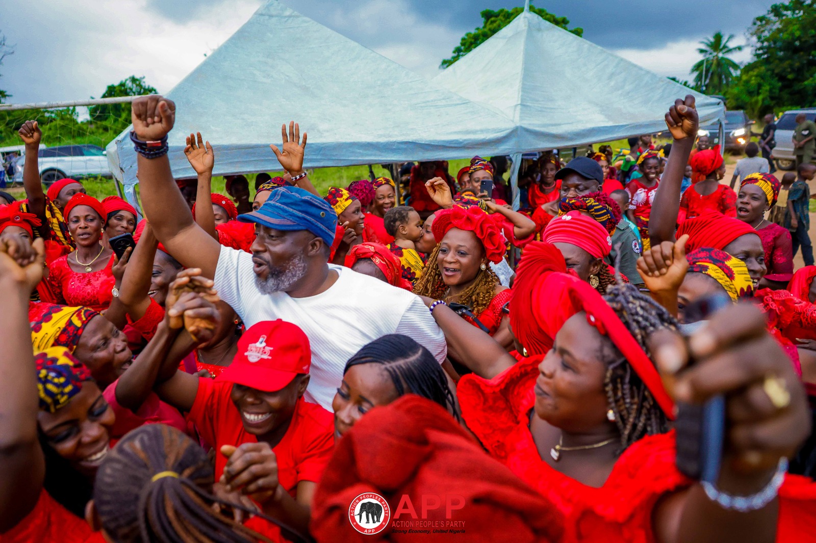 DR CHIMA AMADI QUESTIONS GOVERNMENT FAILURE AS WOMEN RAISE FUNDS FOR SCHOOLS, COMMUNITY PROJECTS — photo 7